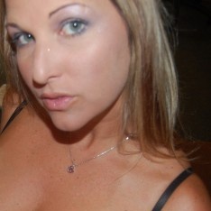 Cute bespectacled housewife gets a wood facial