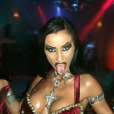 EXTREME CREAMPIE AND FETISH GANGBANG PARTY WITH GERMAN MILF