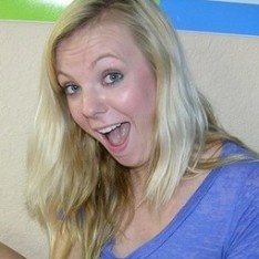 Hot Teen Babe Wants To Fuck Step dad When Step Moms Away