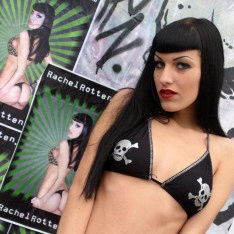 XXX   Punk rock nal Pierced and tattooed Rachel Rotten